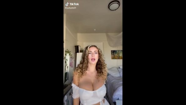 yuliyats31 big boobs thot cleavage