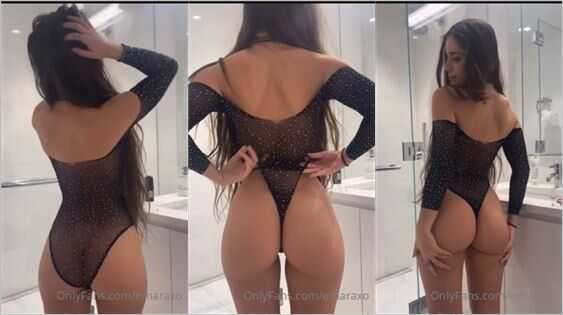 @emarrb aka @emma_nyc lingerie ass